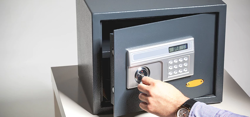 Jewelry Safe Unlocking Service in Solana Beach, California