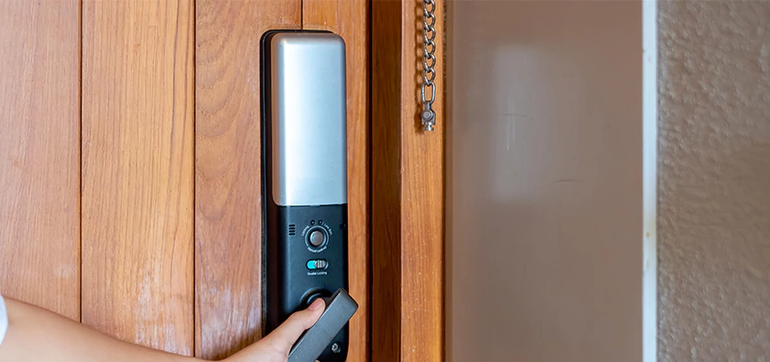 Home Security Electronic Locks Upgrades in Solana Beach, CA